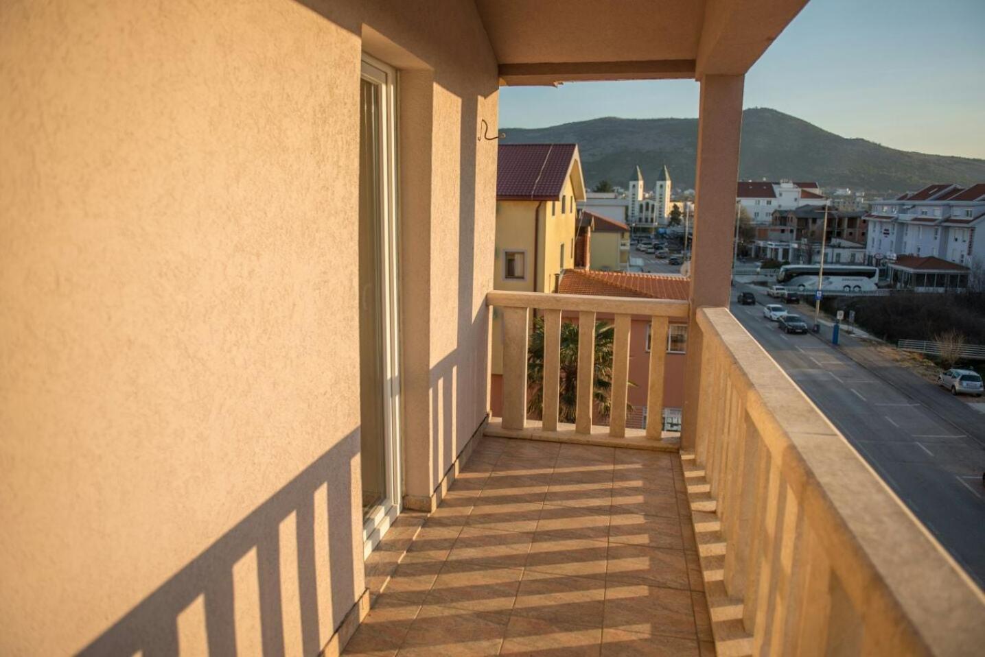 Hotel Barbaric Međugorje Kültér fotó